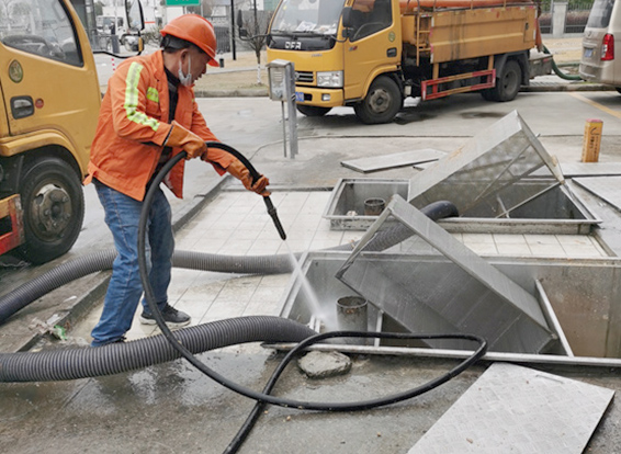 南宝镇隔油池清理